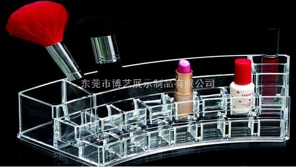 博藝的亞克力化妝品展示架如何讓其發(fā)揮應(yīng)有的價值？